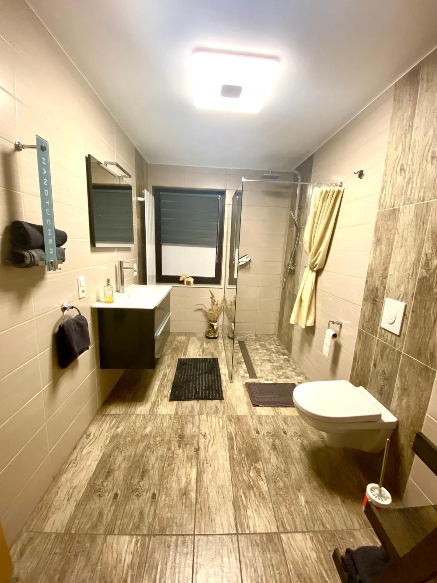 Ferienwohnung Zum Koenig 브렘 외부 사진